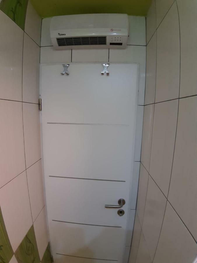 Studio Apartman F&L Макарська Екстер'єр фото